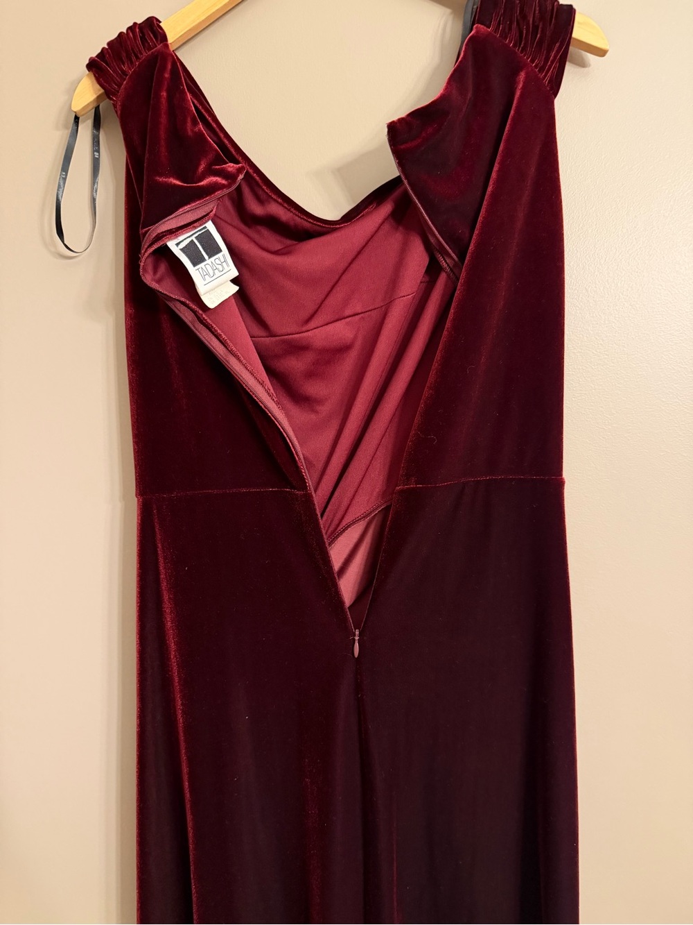 Tadashi Shoji Velvet Asymmetrical Gown Velvet Dress Burgundy X-Large (runs small - Picture 10 of 10